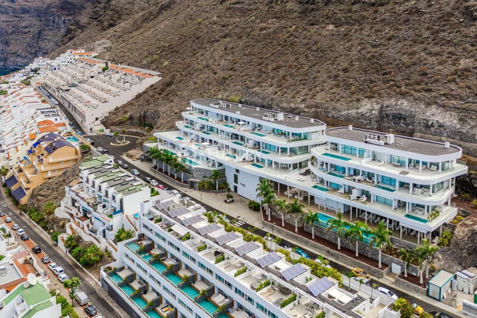 3 bedroom Flat for sale in Santiago del Teide with garage - € 2,090,000 (Ref: 9676098)