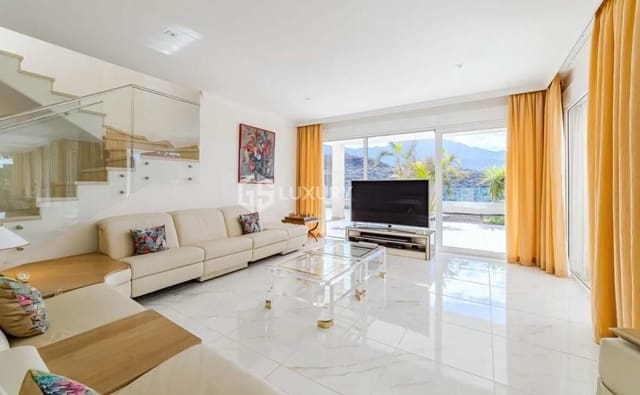 4 quarto Moradia para venda em La Caleta Adeje, Adeje com garagem - 3 900 000 € (Ref: 9676099)