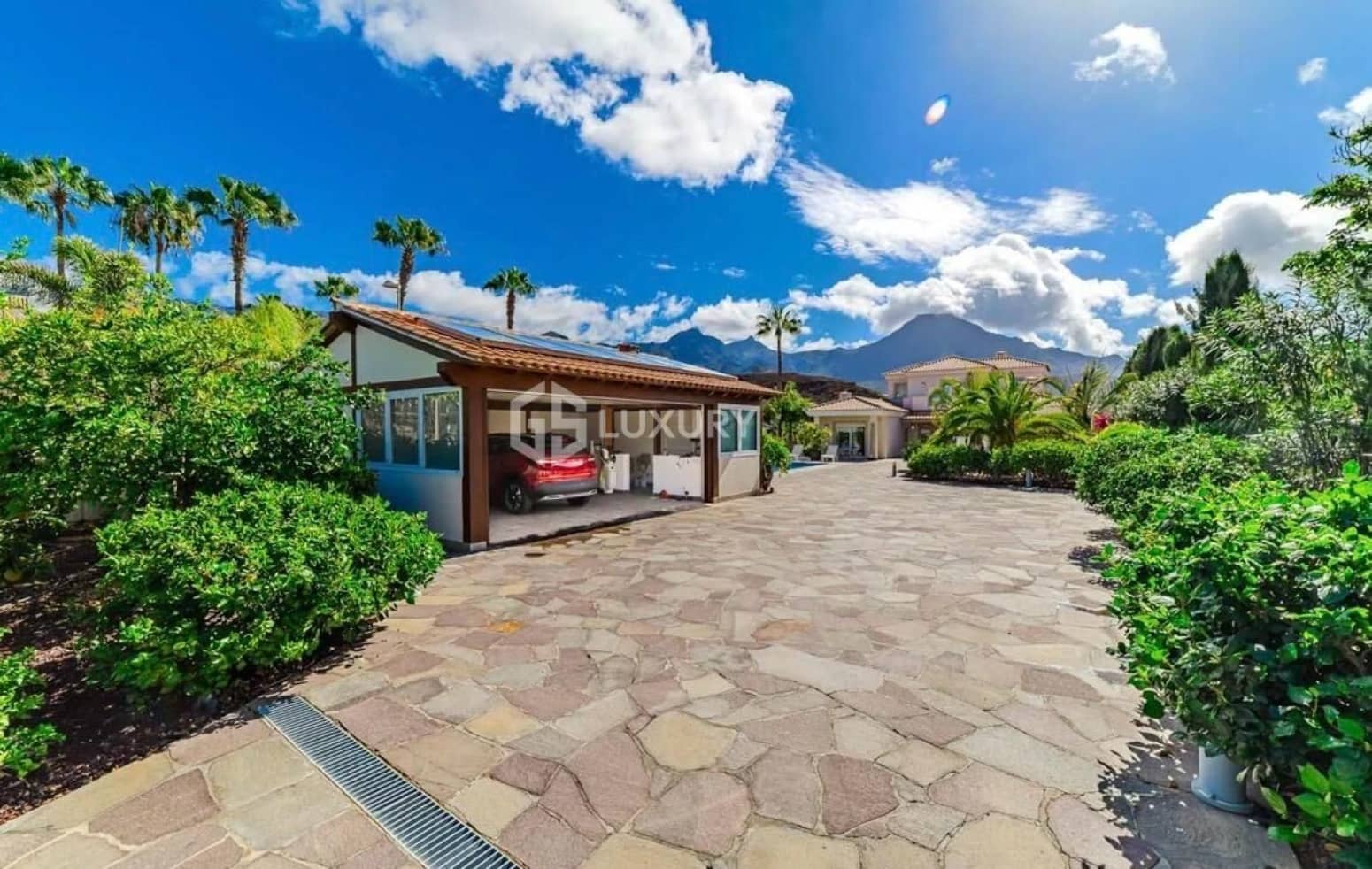 4 quarto Moradia para venda em Adeje com garagem - 3 900 000 € (Ref: 9676099)