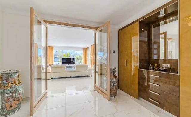 4 quarto Moradia para venda em La Caleta Adeje, Adeje com garagem - 3 900 000 € (Ref: 9676099)