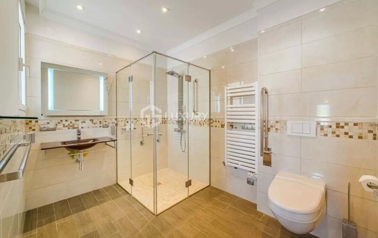 4 quarto Moradia para venda em Adeje com garagem - 3 900 000 € (Ref: 9676099)