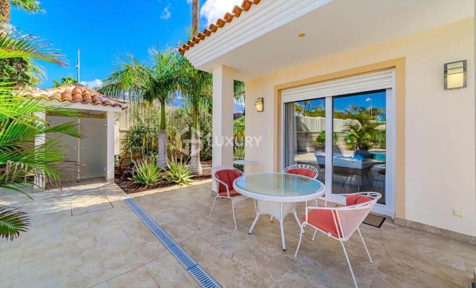 4 quarto Moradia para venda em Adeje com garagem - 3 900 000 € (Ref: 9676099)