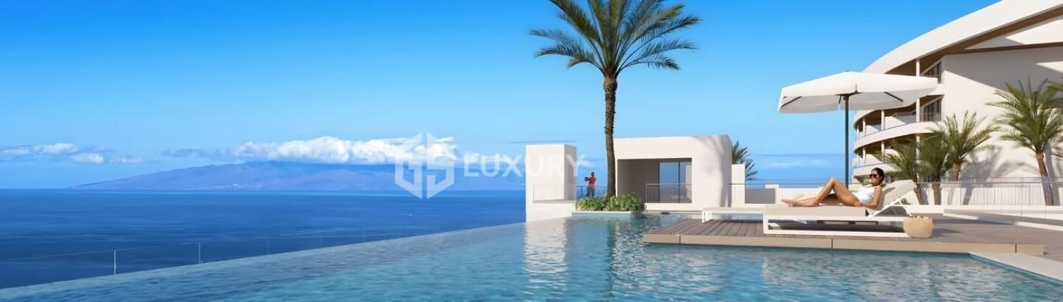 2 makuuhuone Asunto myytävänä paikassa Adeje mukana 
autotalli - 940 000 € (Ref: 9676100)