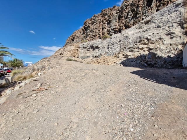 Terrain à Bâtir à vendre à Arona - 5 000 000 € (Ref: 9676102)