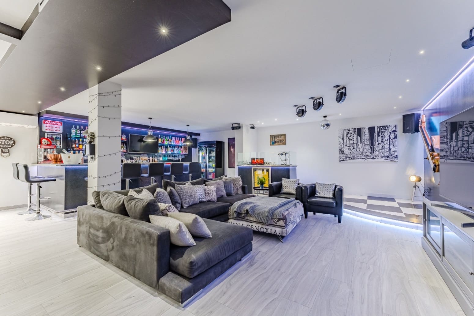 2 quarto Moradia para venda em San Miguel de Abona com piscina garagem - 2 100 000 € (Ref: 9676103)