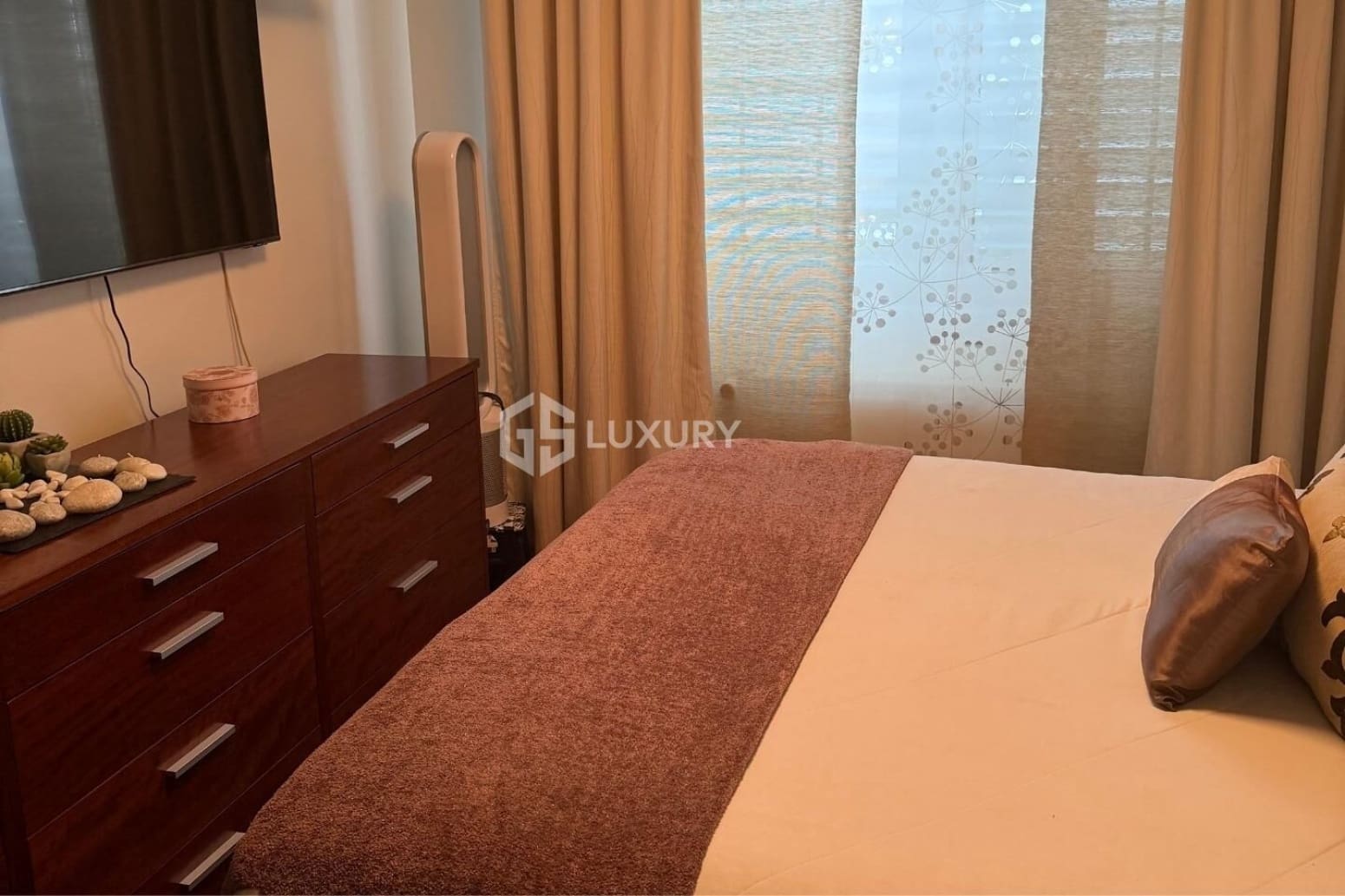 5 bedroom Villa for sale in San Cristobal de La Laguna with garage - € 1,700,000 (Ref: 9676105)