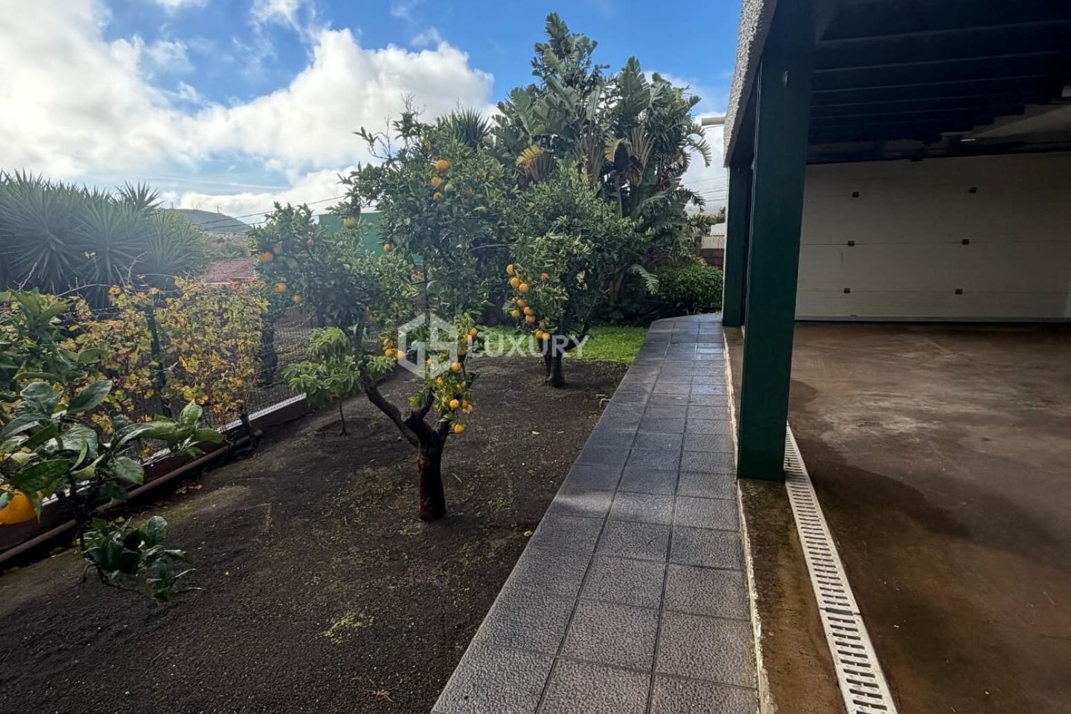 5 bedroom Villa for sale in San Cristobal de La Laguna with garage - € 1,700,000 (Ref: 9676105)