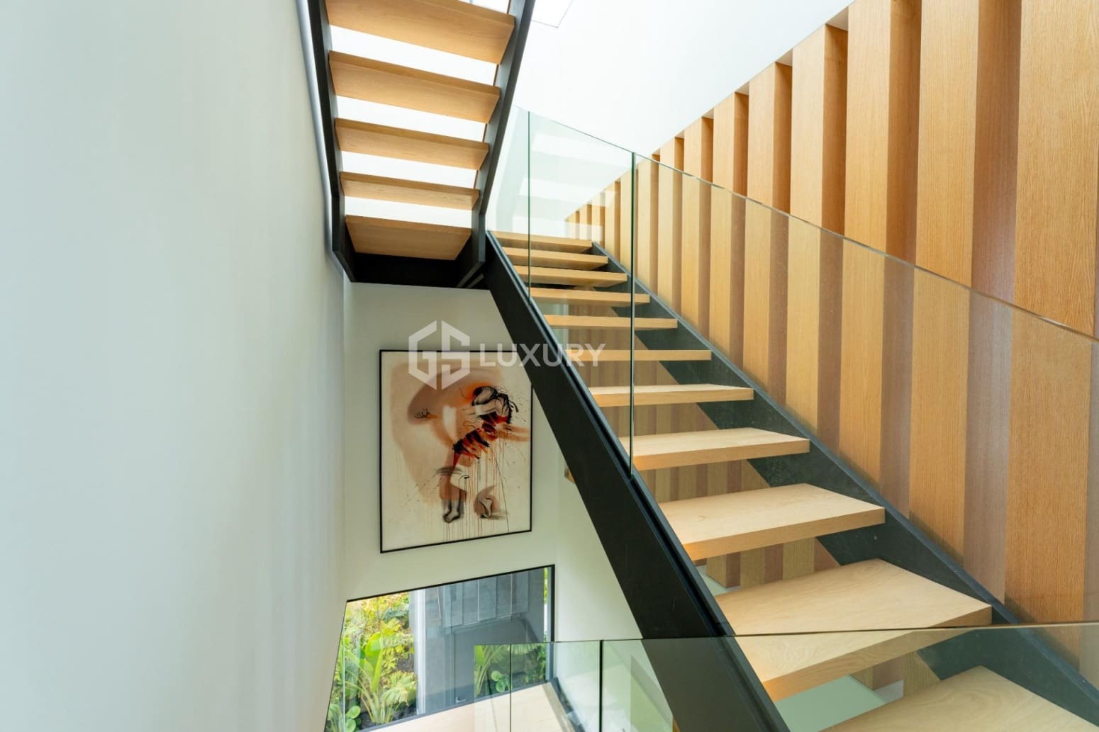 4 bedroom Villa for sale in Guia de Isora with garage - € 4,290,000 (Ref: 9676106)