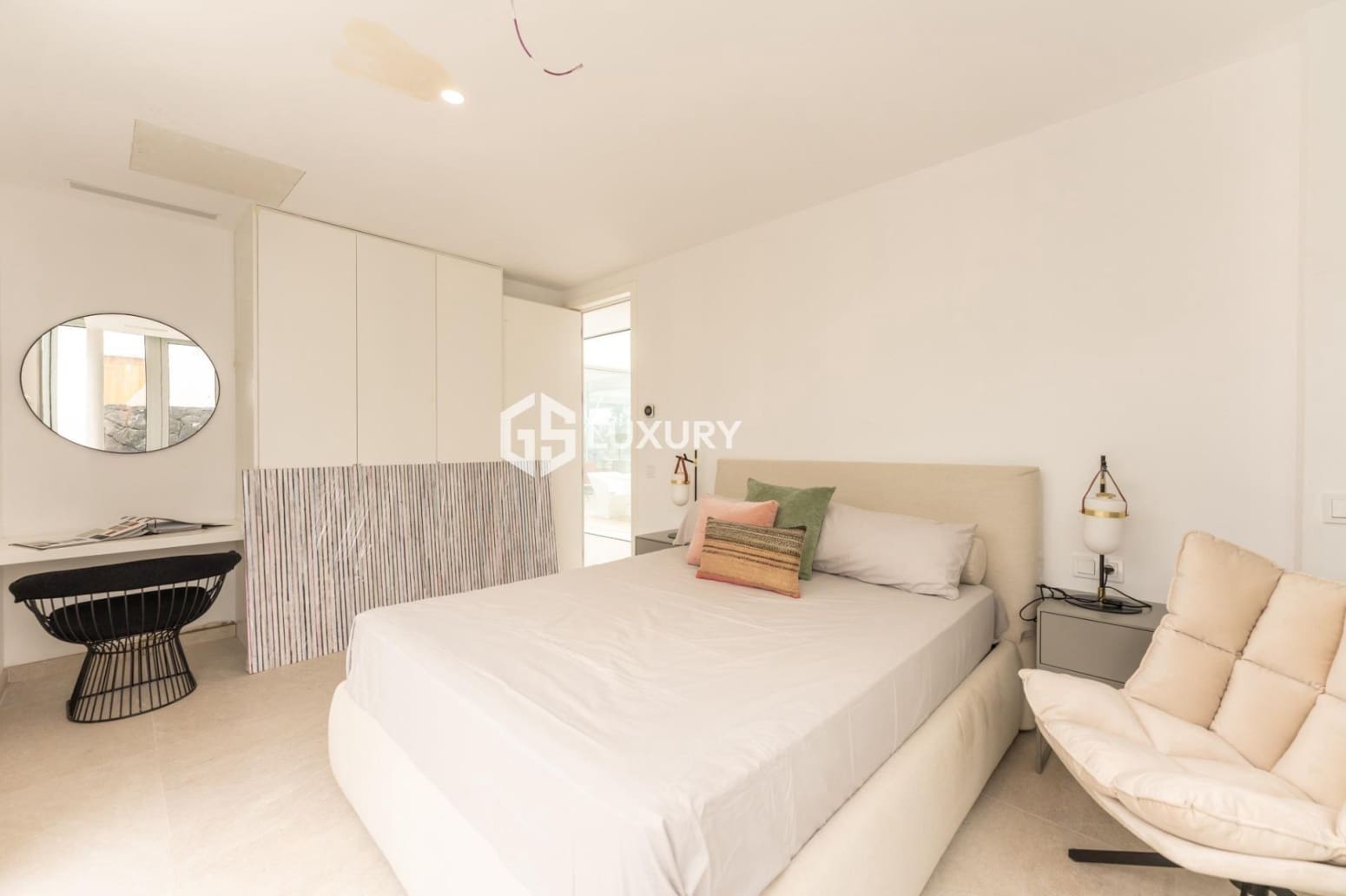 4 chambre Villa/Maison à vendre à Adeje avec piscine garage - 1 980 000 € (Ref: 9676107)