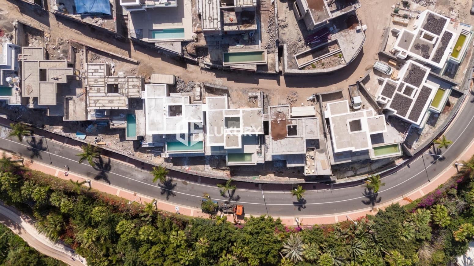 4 chambre Villa/Maison à vendre à Adeje avec piscine garage - 1 980 000 € (Ref: 9676107)