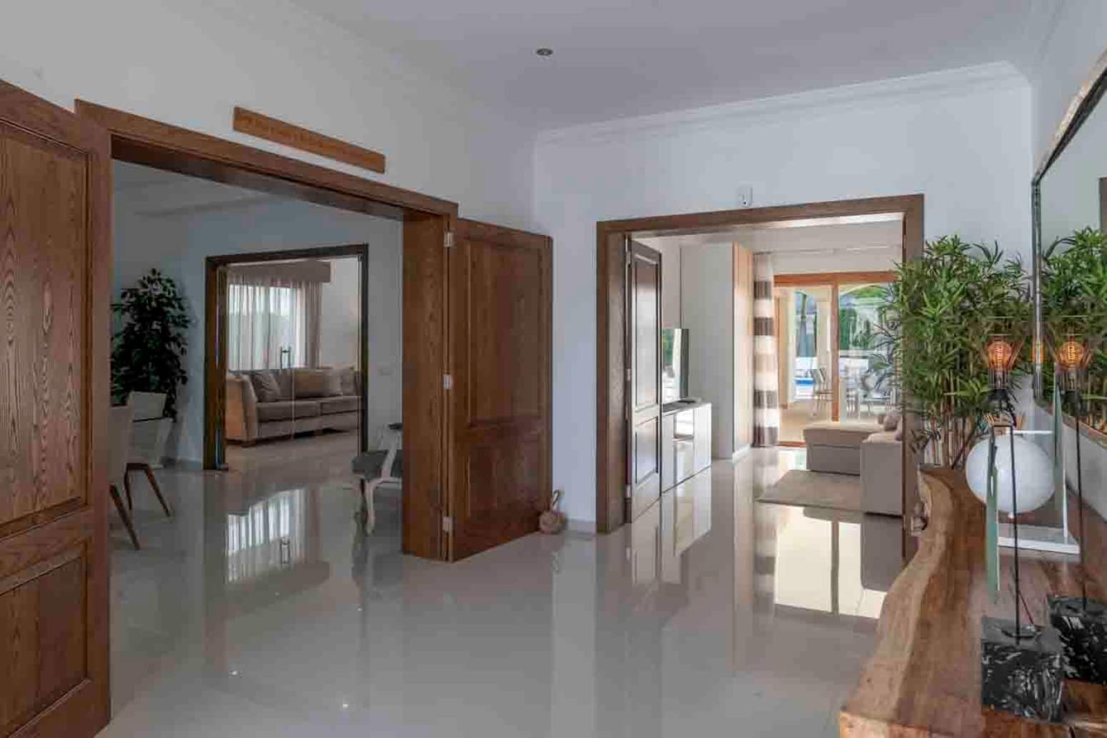 6 soveværelse Villa til salg i Adeje med swimmingpool garage - € 4.590.000 (Ref: 9676110)