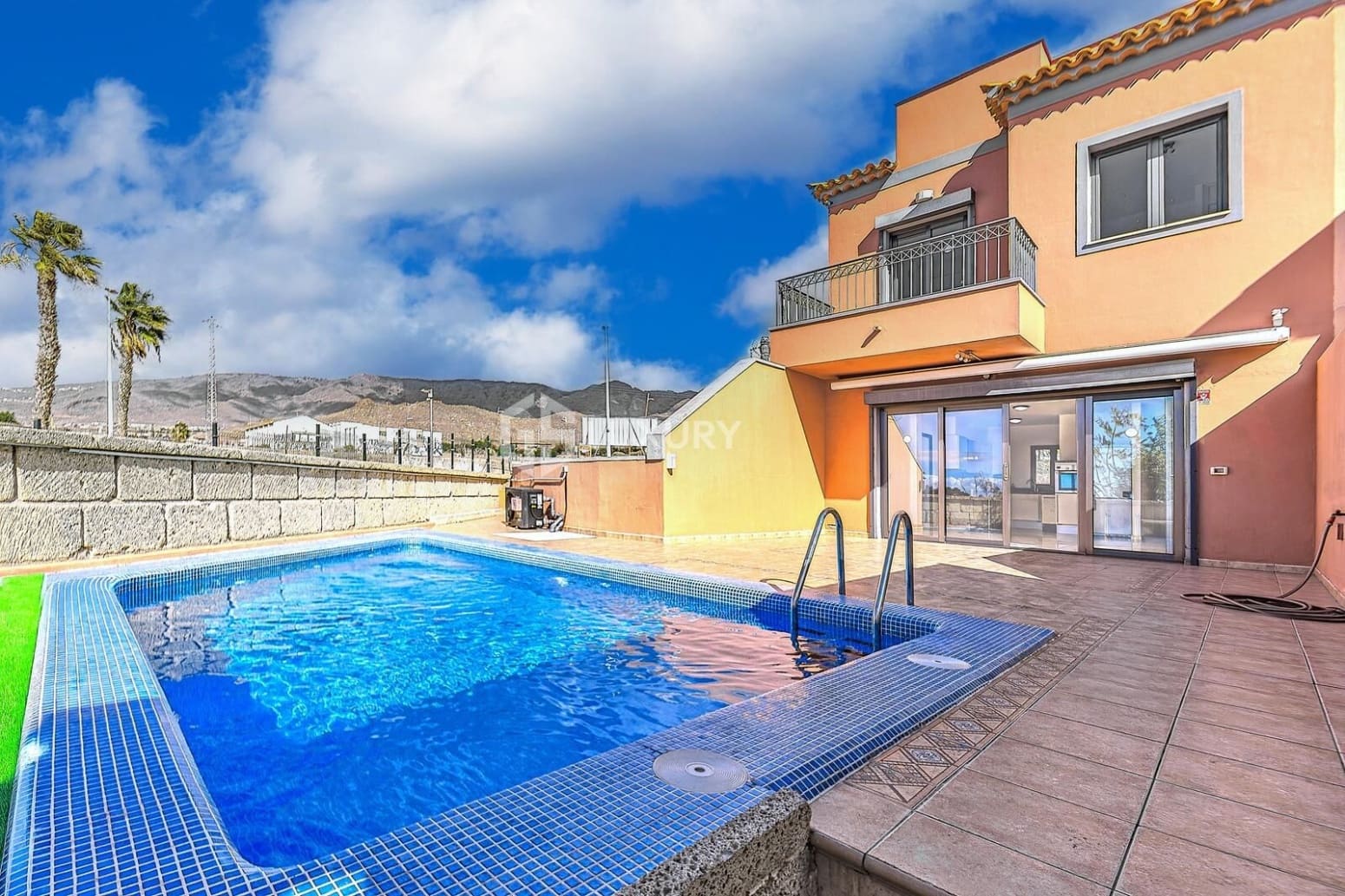 3 sypialnia Willa na sprzedaż w Adeje z garażem - 905 000 € (Ref: 9676112)