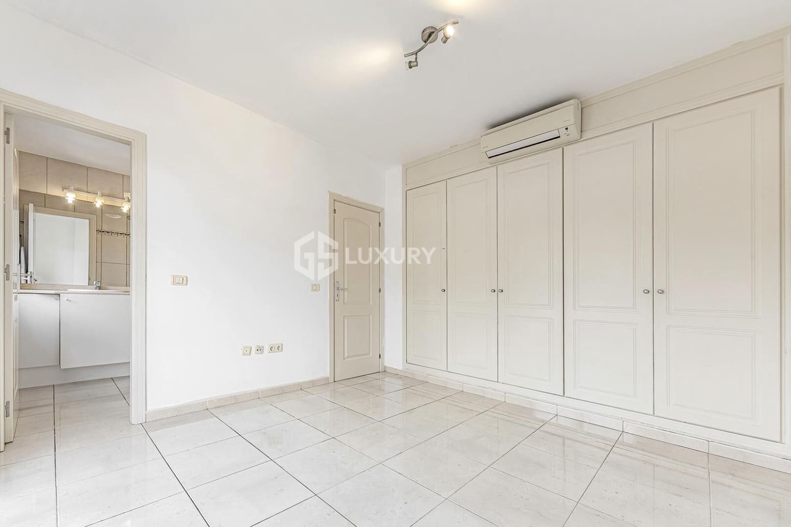 3 sypialnia Willa na sprzedaż w Adeje z garażem - 905 000 € (Ref: 9676112)