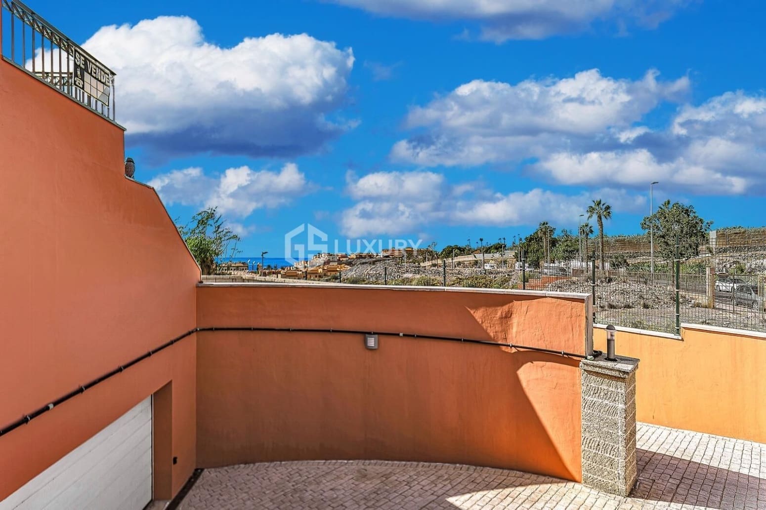 3 sypialnia Willa na sprzedaż w Adeje z garażem - 905 000 € (Ref: 9676112)