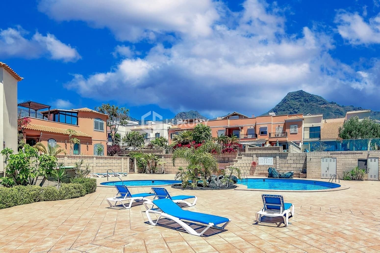 3 sypialnia Willa na sprzedaż w Adeje z garażem - 905 000 € (Ref: 9676112)