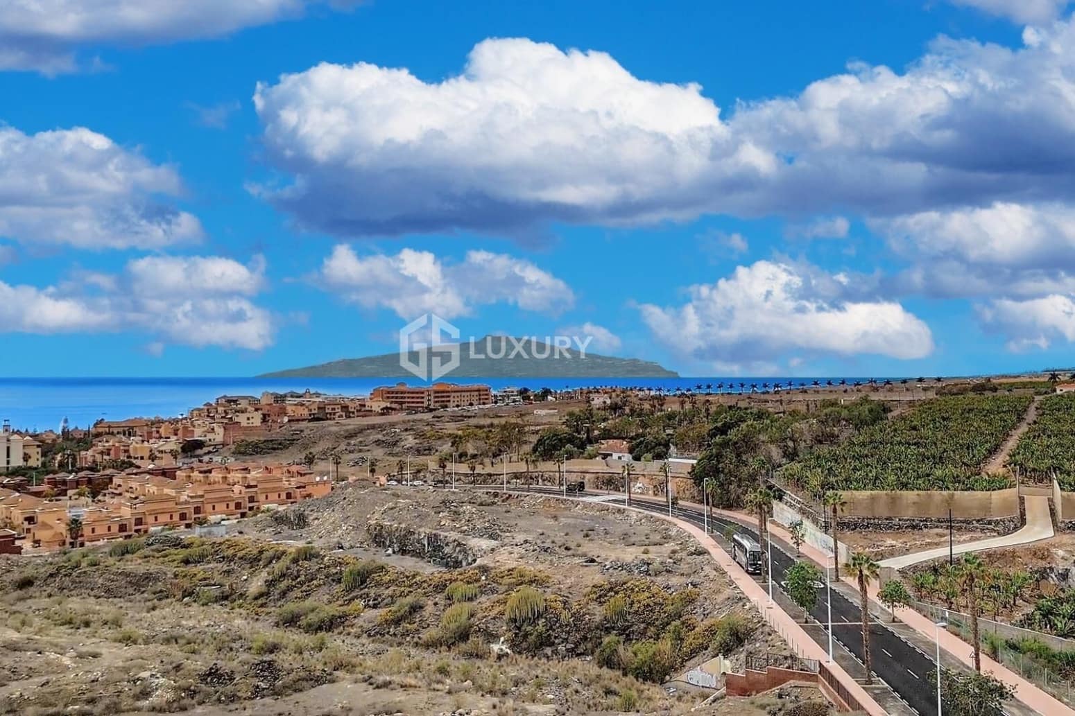 3 sypialnia Willa na sprzedaż w Adeje z garażem - 905 000 € (Ref: 9676112)