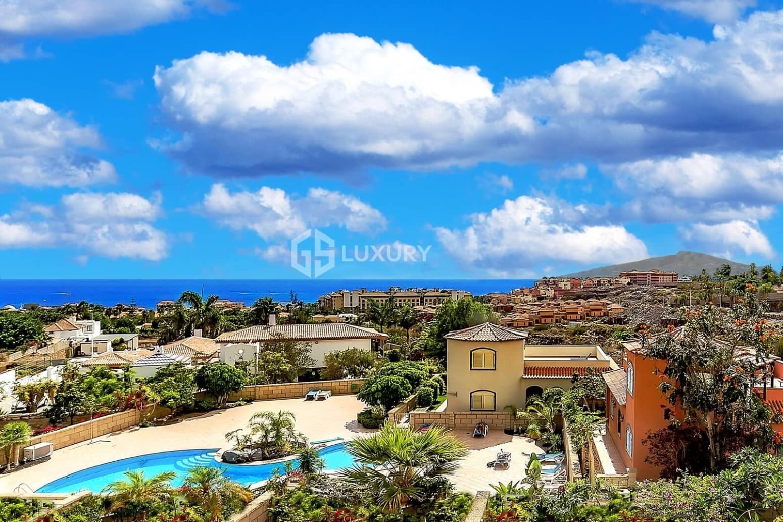 3 sypialnia Willa na sprzedaż w Adeje z garażem - 905 000 € (Ref: 9676112)