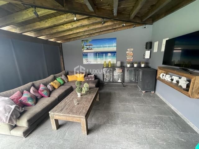 2 bedroom Villa for sale in Aldea Blanca (Tenerife), San Miguel de Abona with garage - € 2,100,000 (Ref: 9676113)