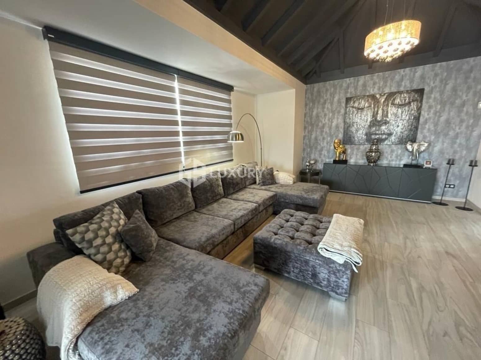 2 bedroom Villa for sale in San Miguel de Abona with garage - € 2,100,000 (Ref: 9676113)