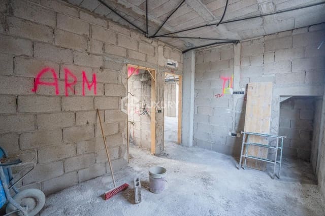 3 bedroom Villa for sale in Guía de Isora with garage - € 1,400,000 (Ref: 9676114)