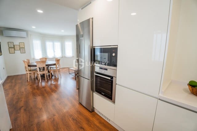 3 quarto Moradia para venda em Casco Urbano, Adeje com garagem - 795 000 € (Ref: 9676115)