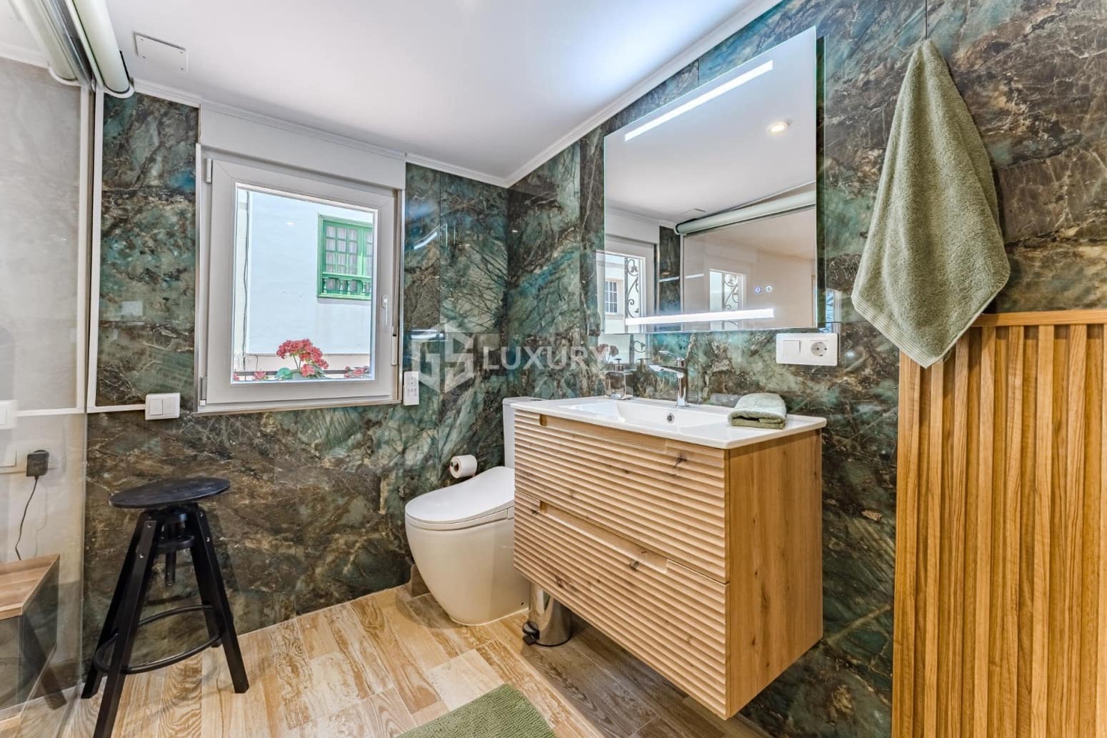 1 bedroom Flat for sale in Adeje - € 675,000 (Ref: 9676116)