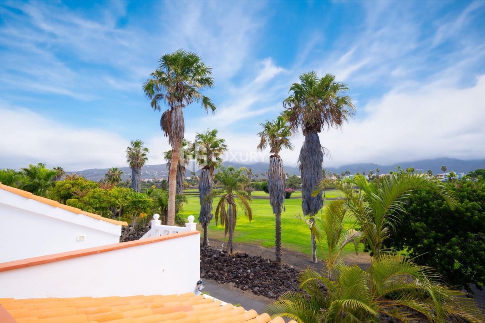 5 bedroom Villa for sale in Adeje with garage - € 3,300,000 (Ref: 9676117)