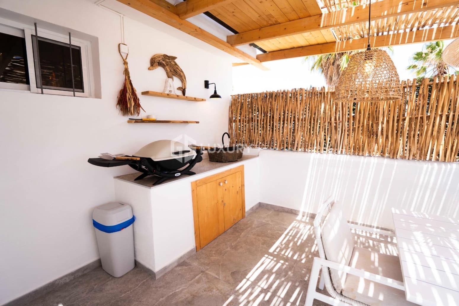 5 bedroom Villa for sale in Arona with garage - € 1,450,000 (Ref: 9676119)