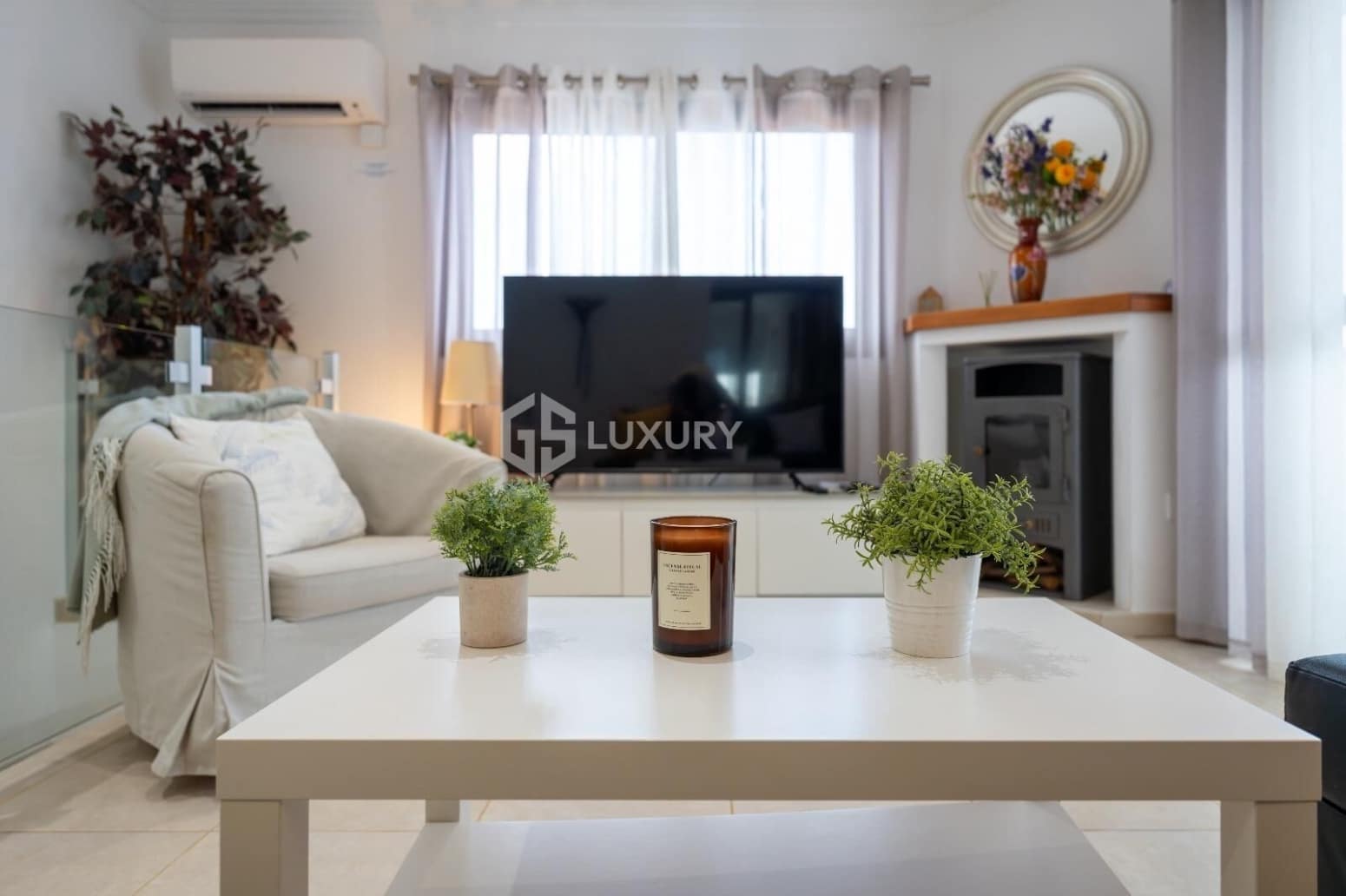 4 bedroom Villa for sale in San Miguel de Abona with garage - € 1,100,000 (Ref: 9676121)