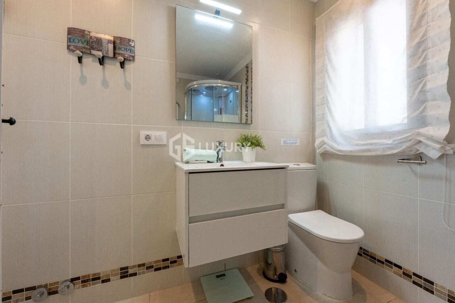 4 bedroom Villa for sale in San Miguel de Abona with garage - € 1,100,000 (Ref: 9676121)