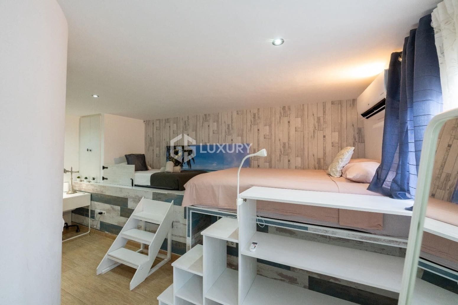 4 bedroom Villa for sale in San Miguel de Abona with garage - € 1,100,000 (Ref: 9676121)