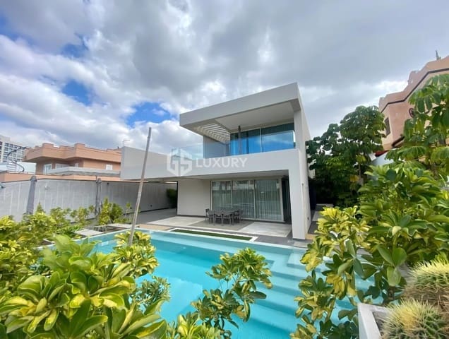 4 soverom Villa til salgs i Playa de las Americas, Arona med garasje - € 3 250 000 (Ref: 9676123)