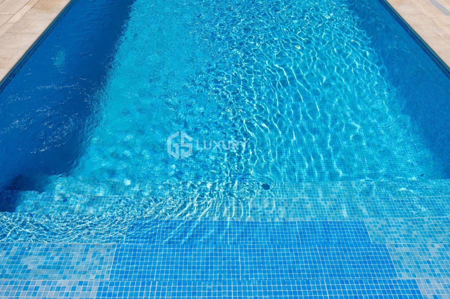 6 bedroom Villa for sale in Santiago del Teide with garage - € 1,280,000 (Ref: 9676125)