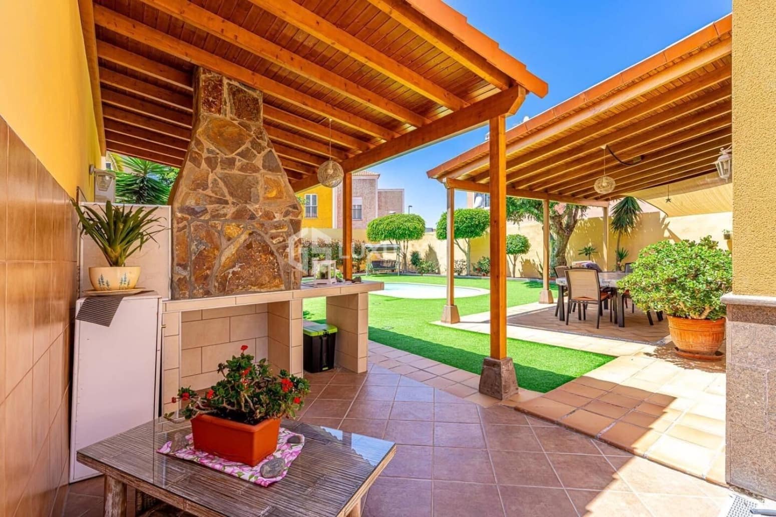 4 slaapkamer Villa te koop in Adeje met garage - € 1.250.000 (Ref: 9676126)