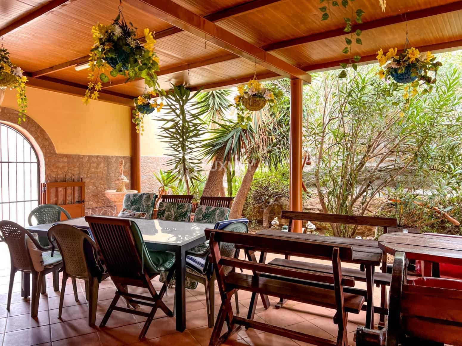 Building Plot for sale in Arico - € 1,500,000 (Ref: 9676129)