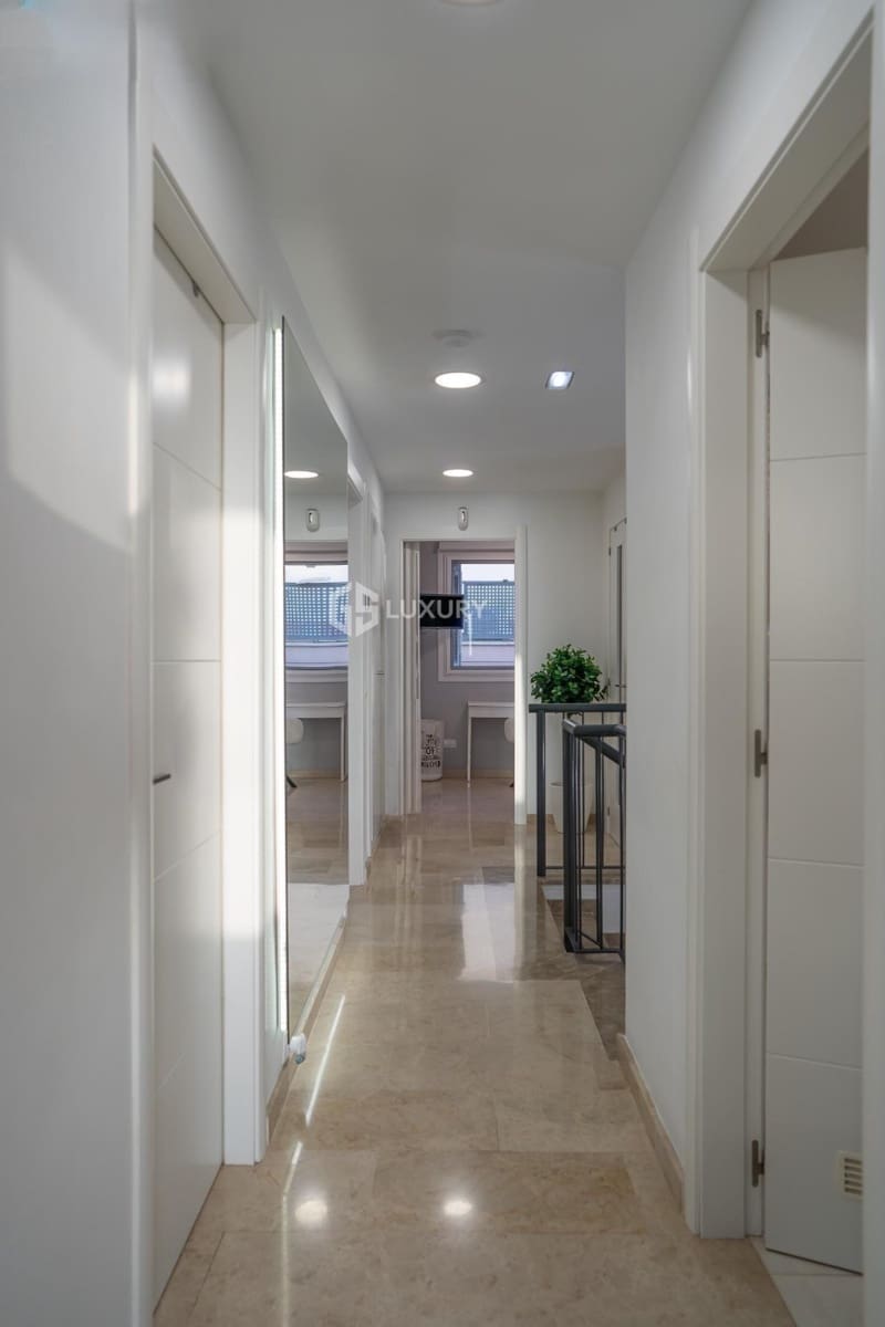 Chalet de 4 habitaciones en Santiago del Teide en venta con garaje - 995.000 € (Ref: 9676130)