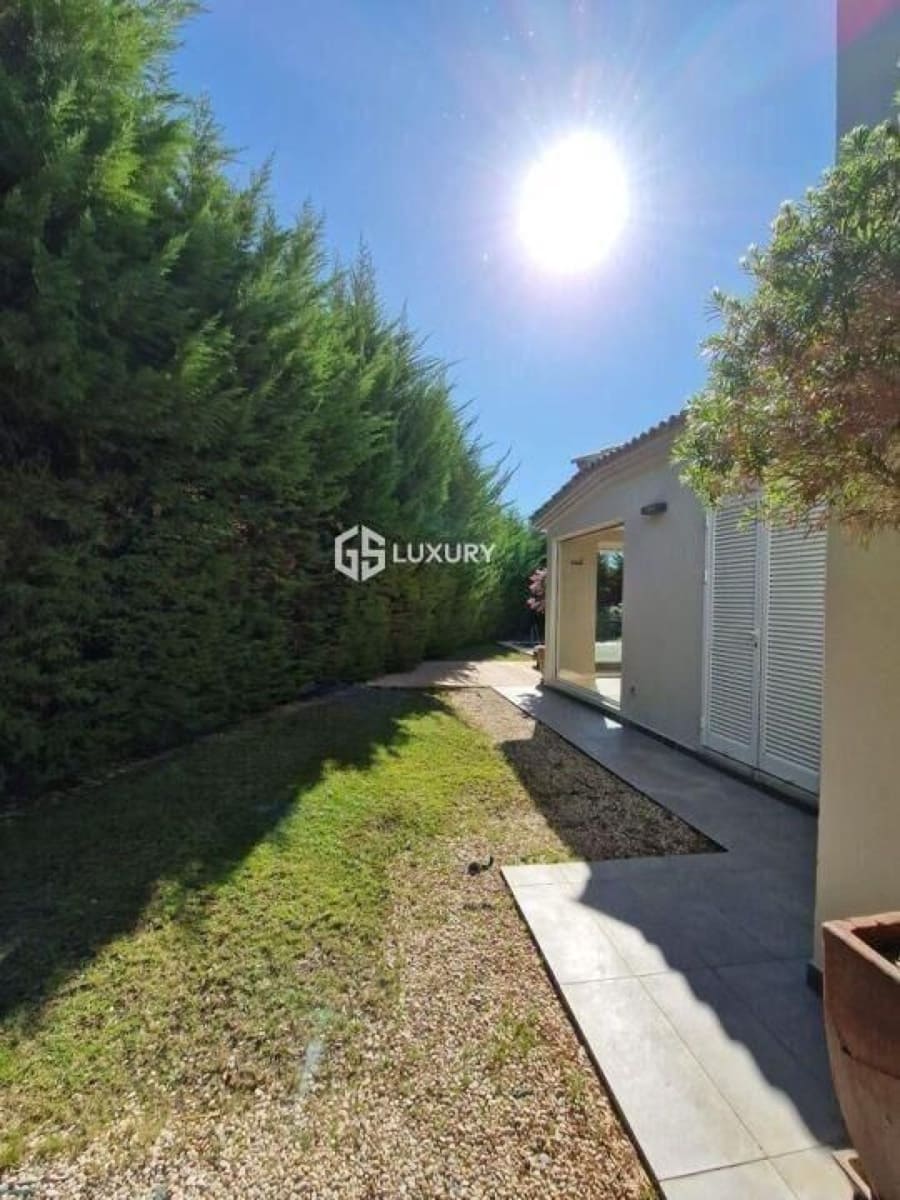 4 bedroom Villa for sale in Adeje with garage - € 1,499,000 (Ref: 9676132)