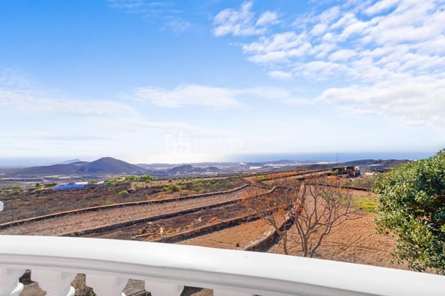 5 slaapkamer Villa te koop in El Roque, San Miguel de Abona met garage - € 1.950.000 (Ref: 9676135)