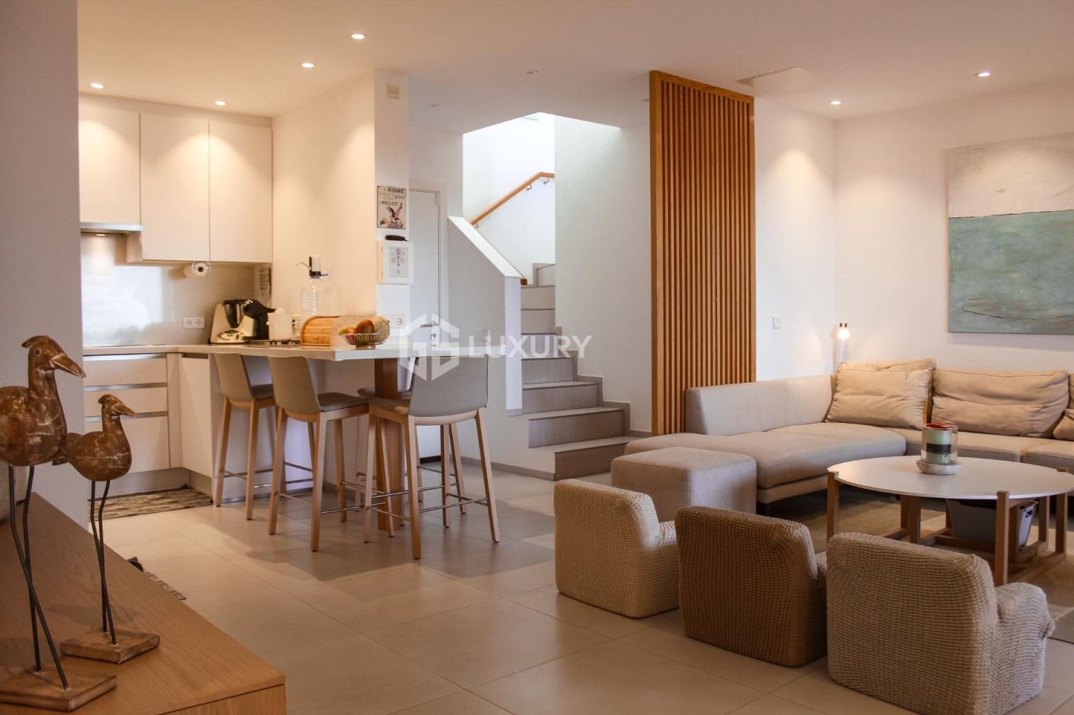 Piso de 2 habitaciones en Arona en venta con garaje - 945.000 € (Ref: 9676136)