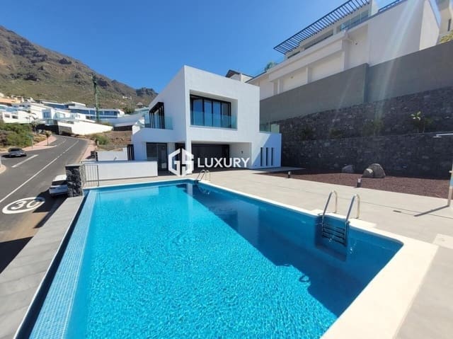 4 quarto Moradia para venda em Torviscas Centro y Alto, Adeje com garagem - 1 900 000 € (Ref: 9676138)