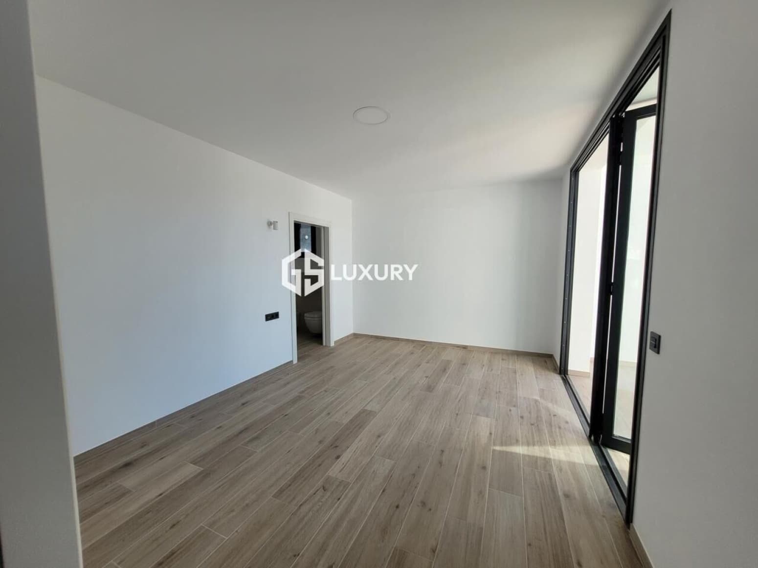 4 quarto Moradia para venda em Adeje com garagem - 1 900 000 € (Ref: 9676138)