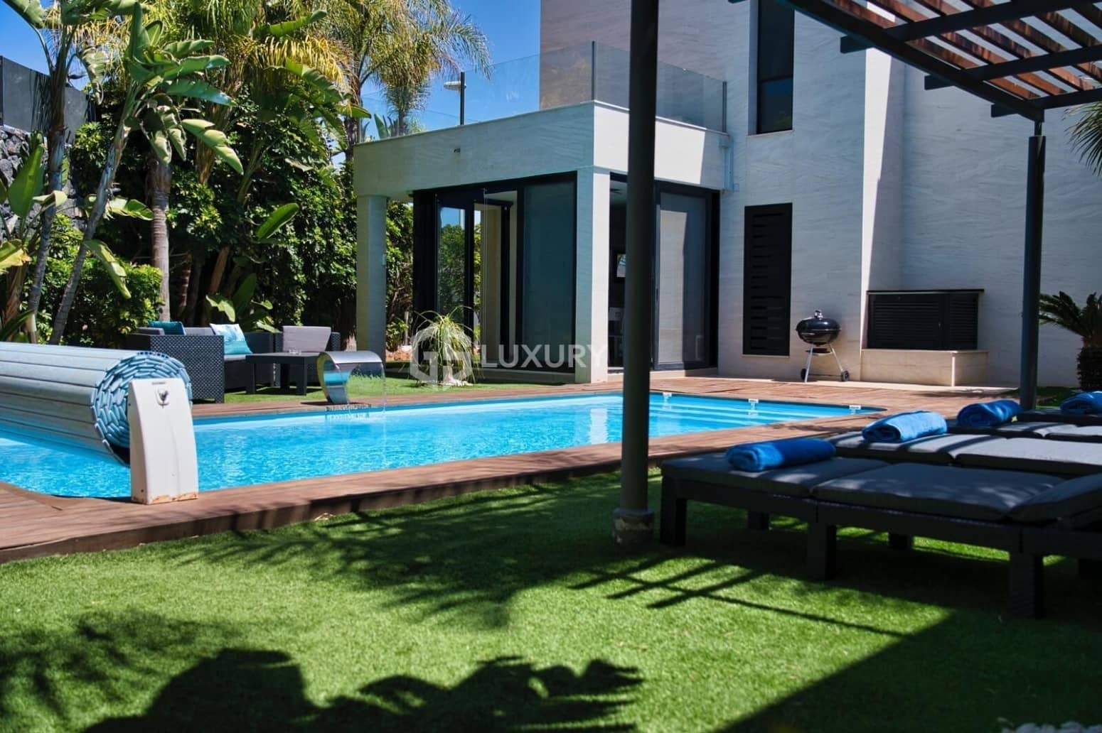 4 Zimmer Villa zu vermieten in Adeje mit Garage - 7.500 € (Ref: 9676140)