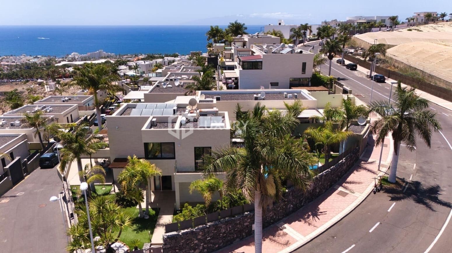 4 Zimmer Villa zu vermieten in Adeje mit Garage - 7.500 € (Ref: 9676140)