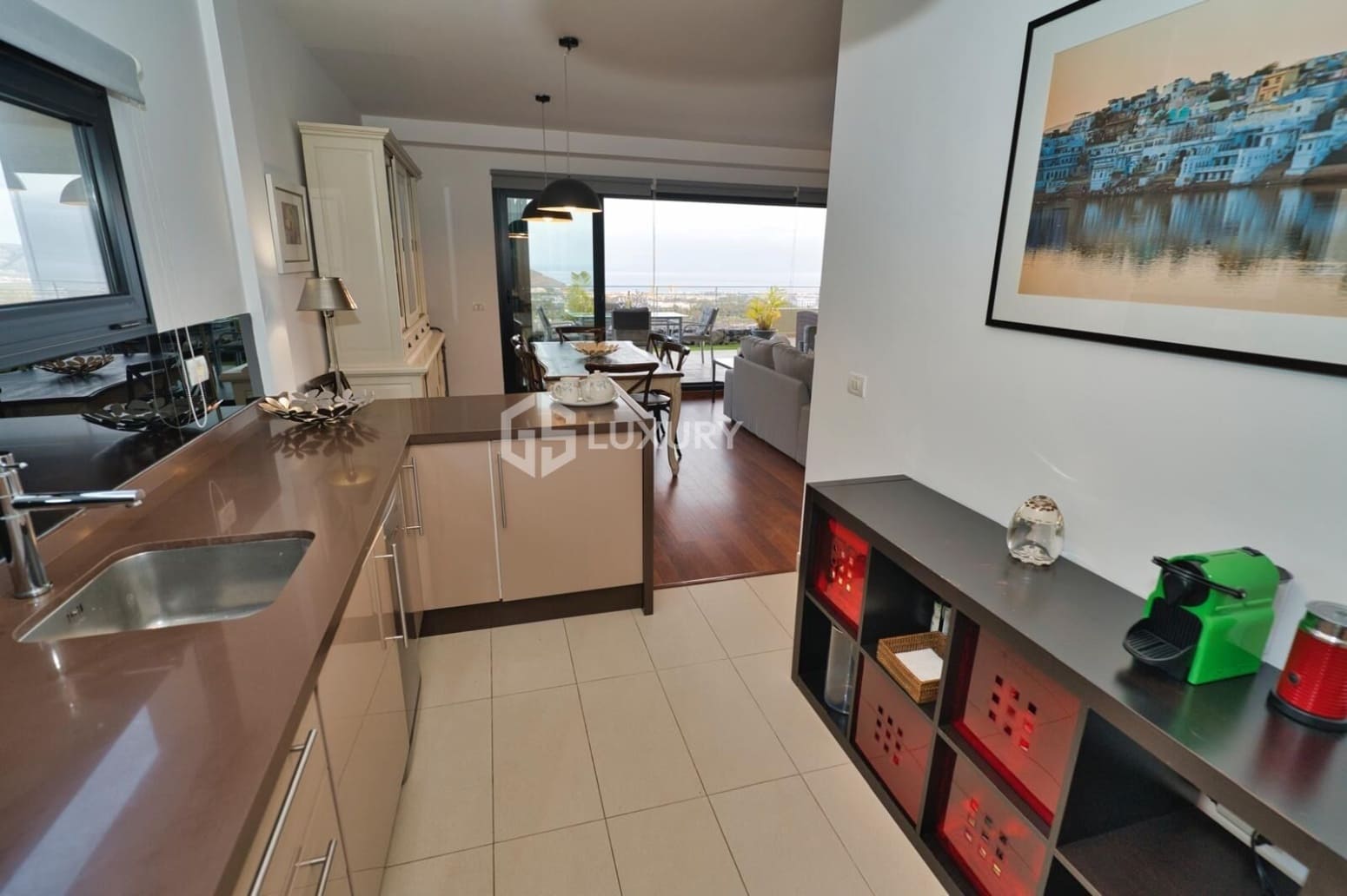 3 quarto Apartamento para arrendar em Adeje com garagem - 5 000 € (Ref: 9676142)