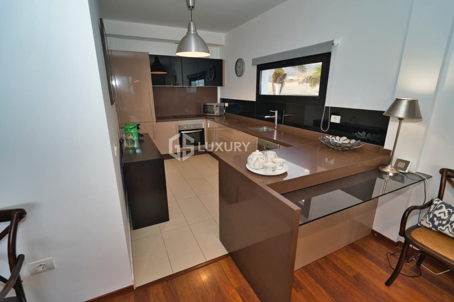 3 quarto Apartamento para arrendar em Adeje com garagem - 5 000 € (Ref: 9676142)