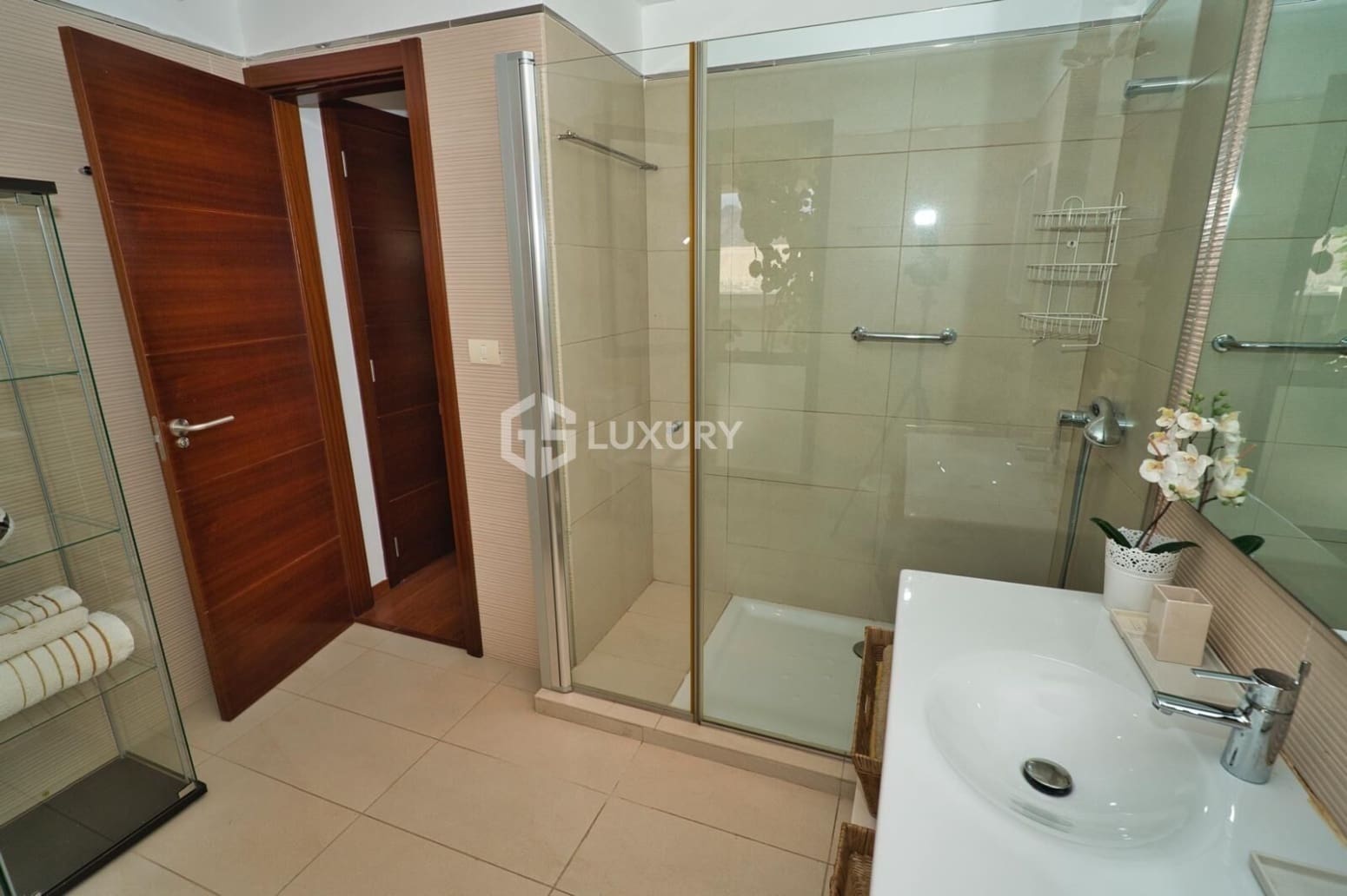 3 quarto Apartamento para arrendar em Adeje com garagem - 5 000 € (Ref: 9676142)