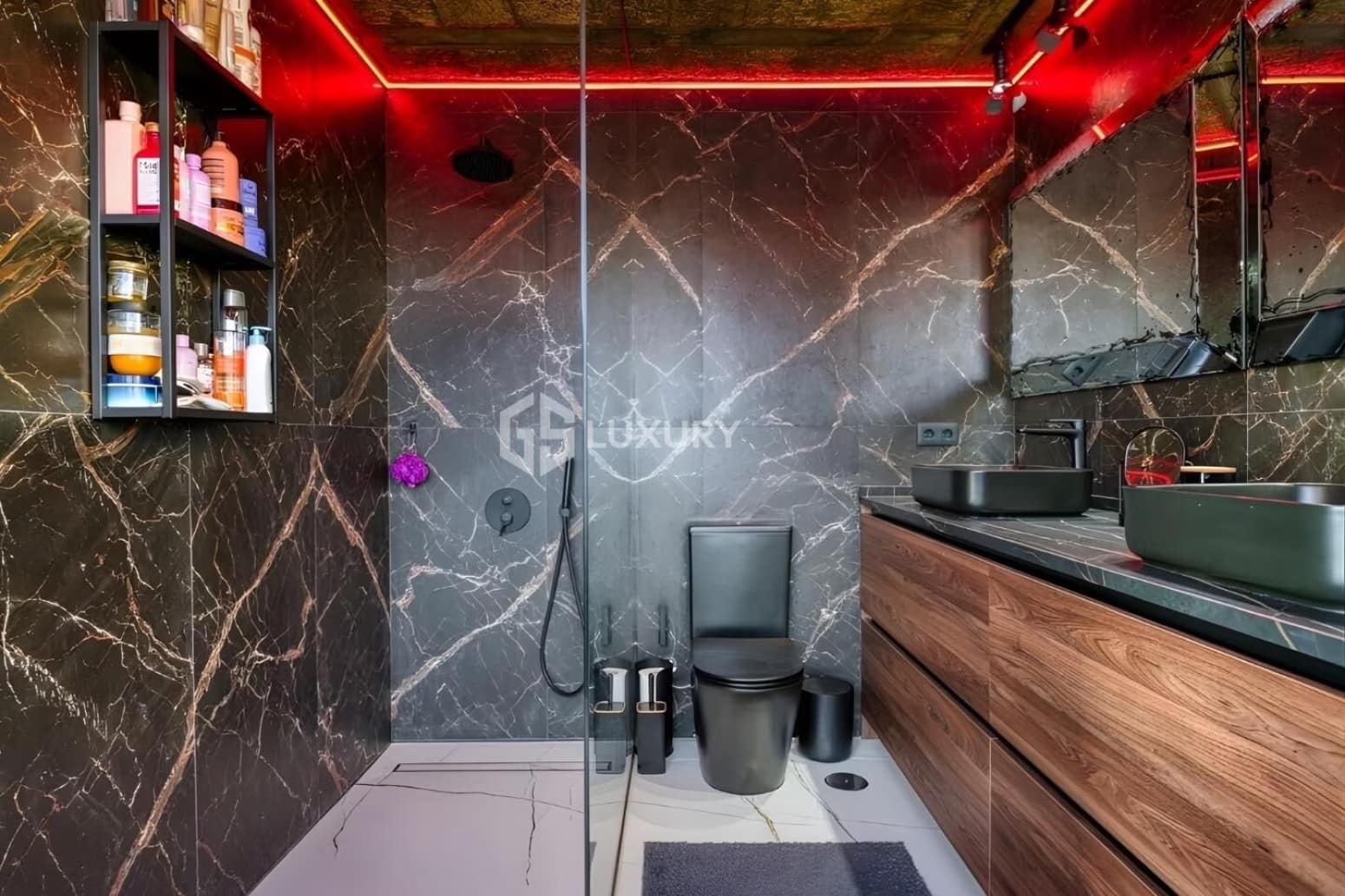 4 bedroom Villa for sale in Adeje with garage - € 5,500,000 (Ref: 9676143)