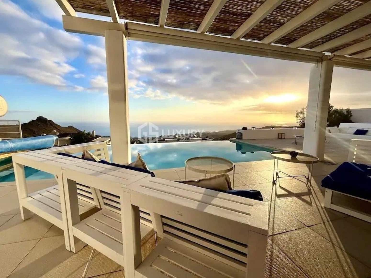 5 quarto Moradia para venda em Adeje com garagem - 2 000 000 € (Ref: 9676144)