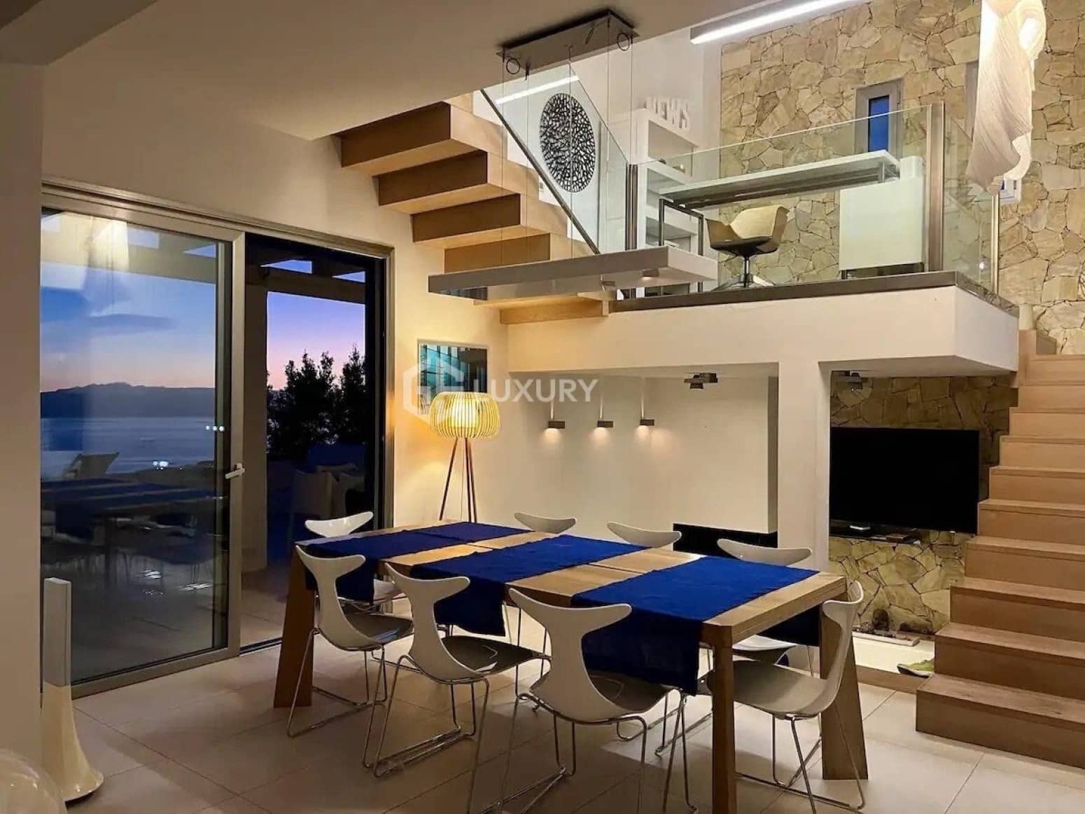 5 quarto Moradia para venda em Adeje com garagem - 2 000 000 € (Ref: 9676144)