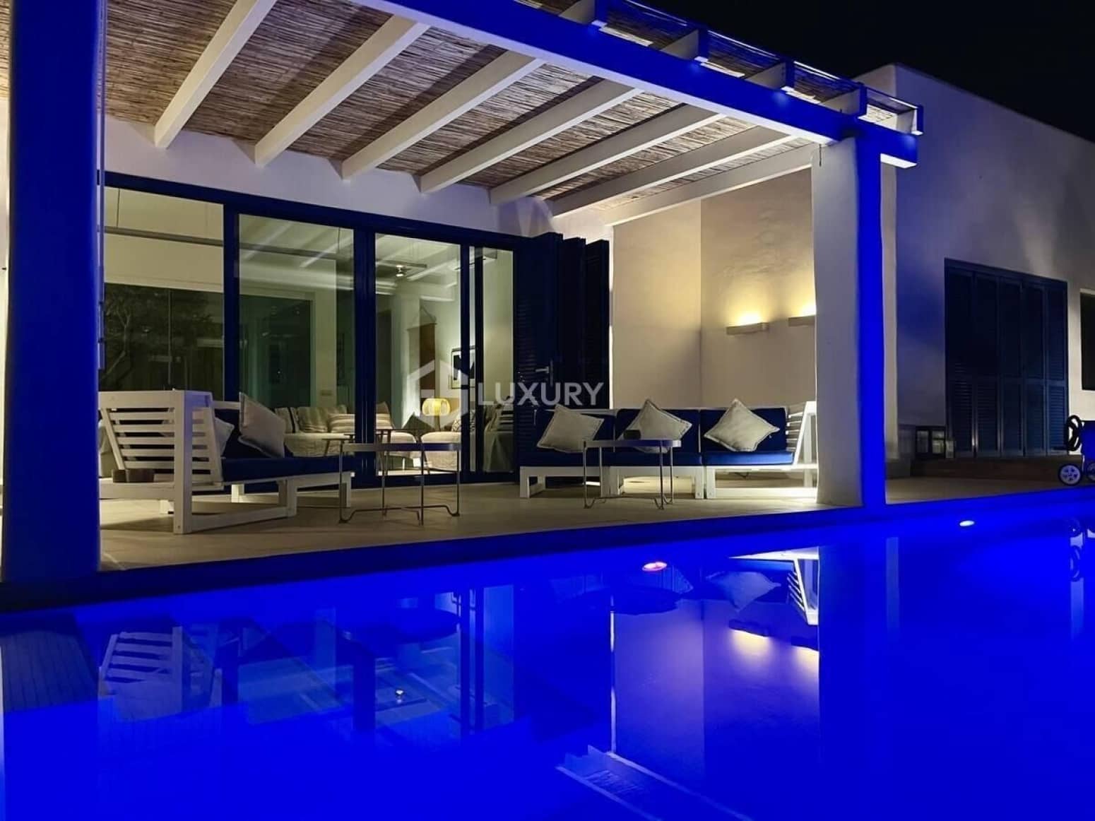 5 quarto Moradia para venda em Adeje com garagem - 2 000 000 € (Ref: 9676144)